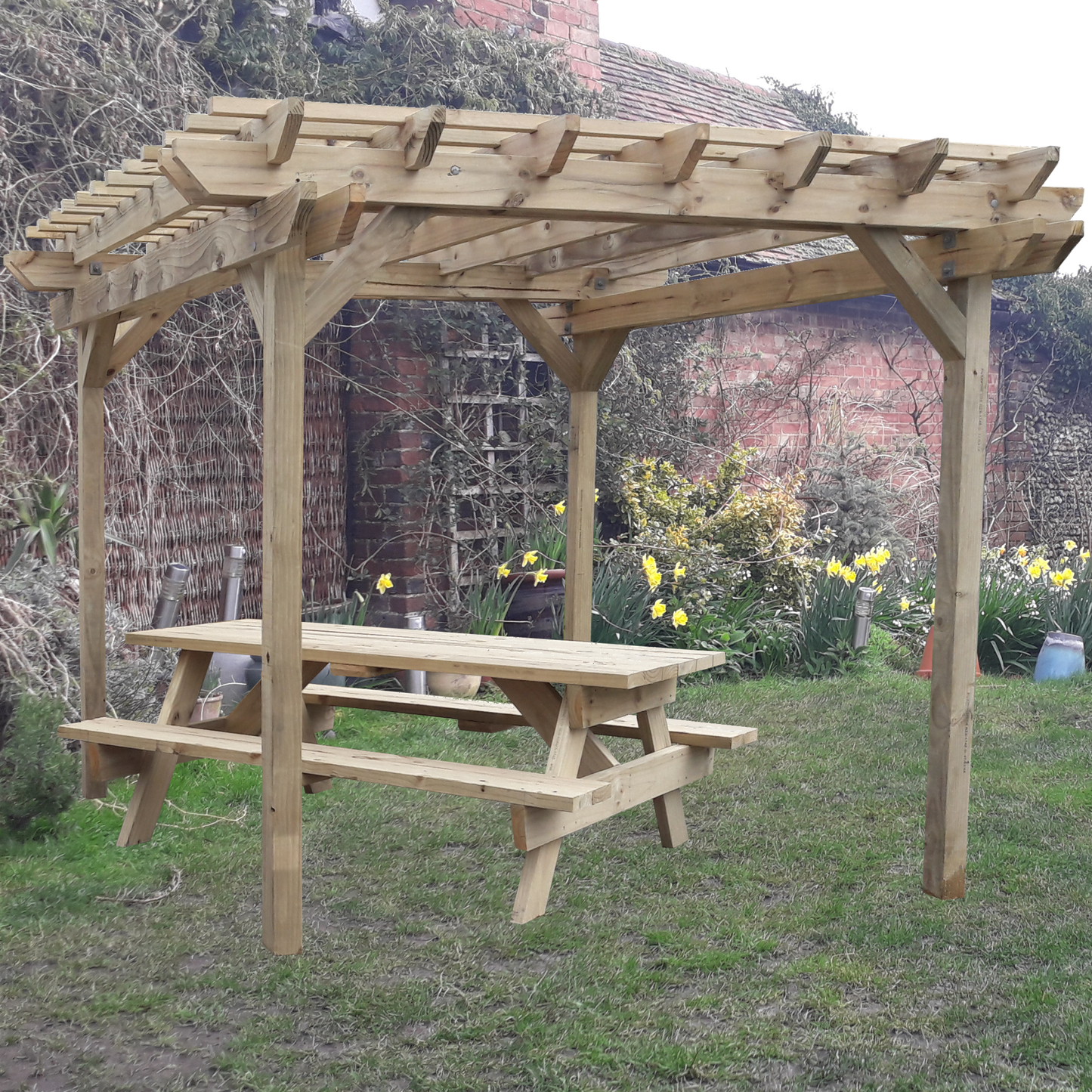 DIY plans to build a solid 10ft x 10ft (3m x3m) pergola