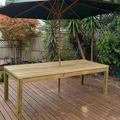 DIY plans to build an 8ft (2400mm) long outdoor dining table